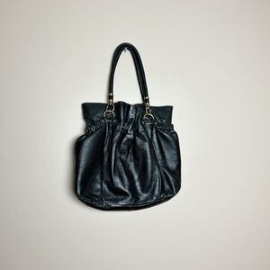 CLEARANCE! Black Tahari Leather Bucket Bag GUC